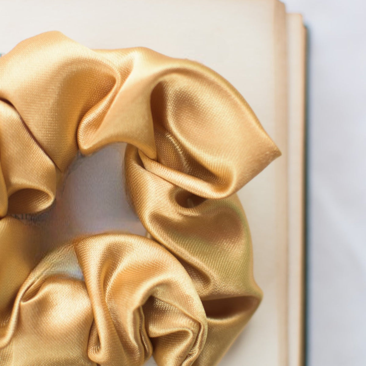 Elegant Silk Comfy Scrunchie – sexicats